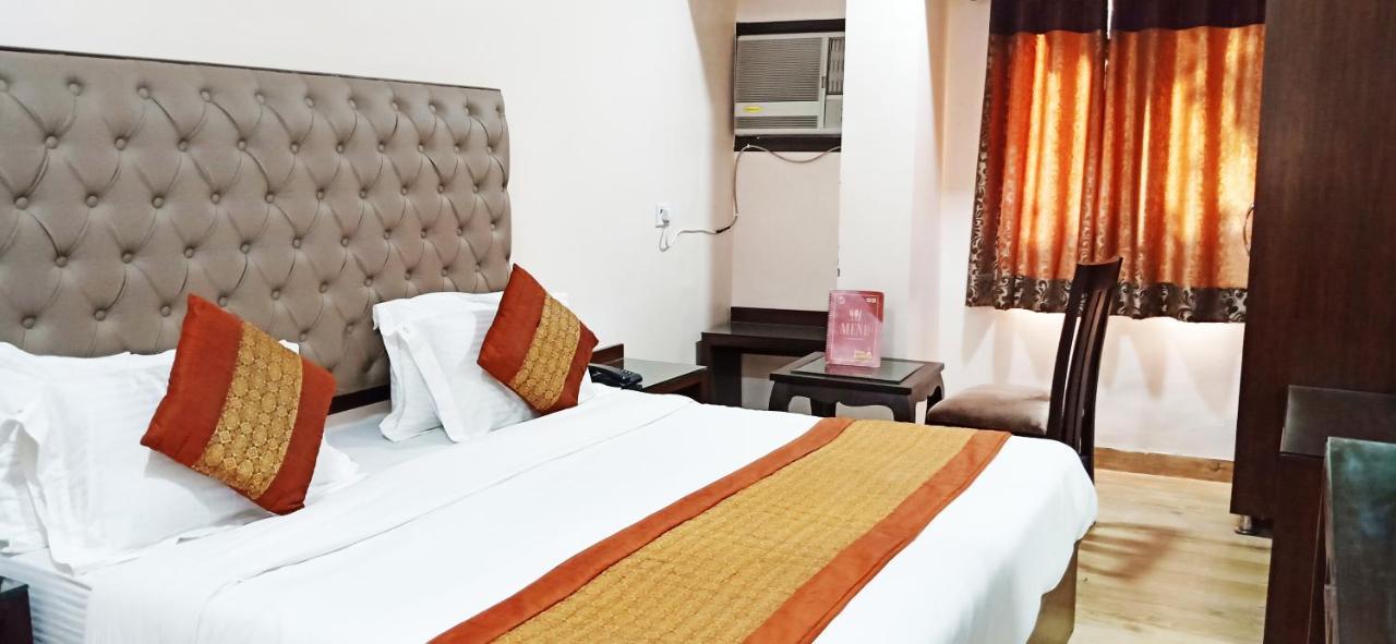 Hotel Kabeer New Delhi @ New Delhi Railway Station Екстериор снимка