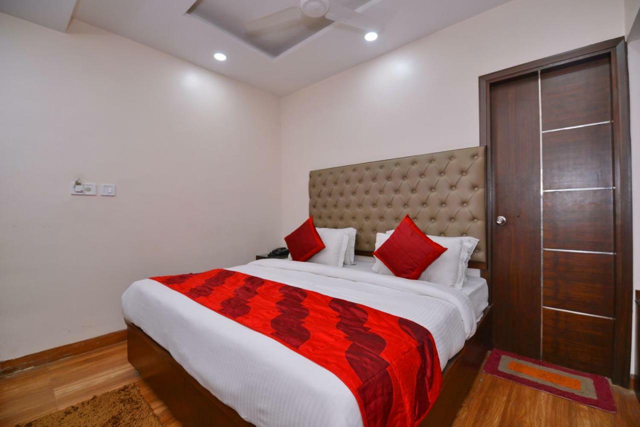Hotel Kabeer New Delhi @ New Delhi Railway Station Екстериор снимка